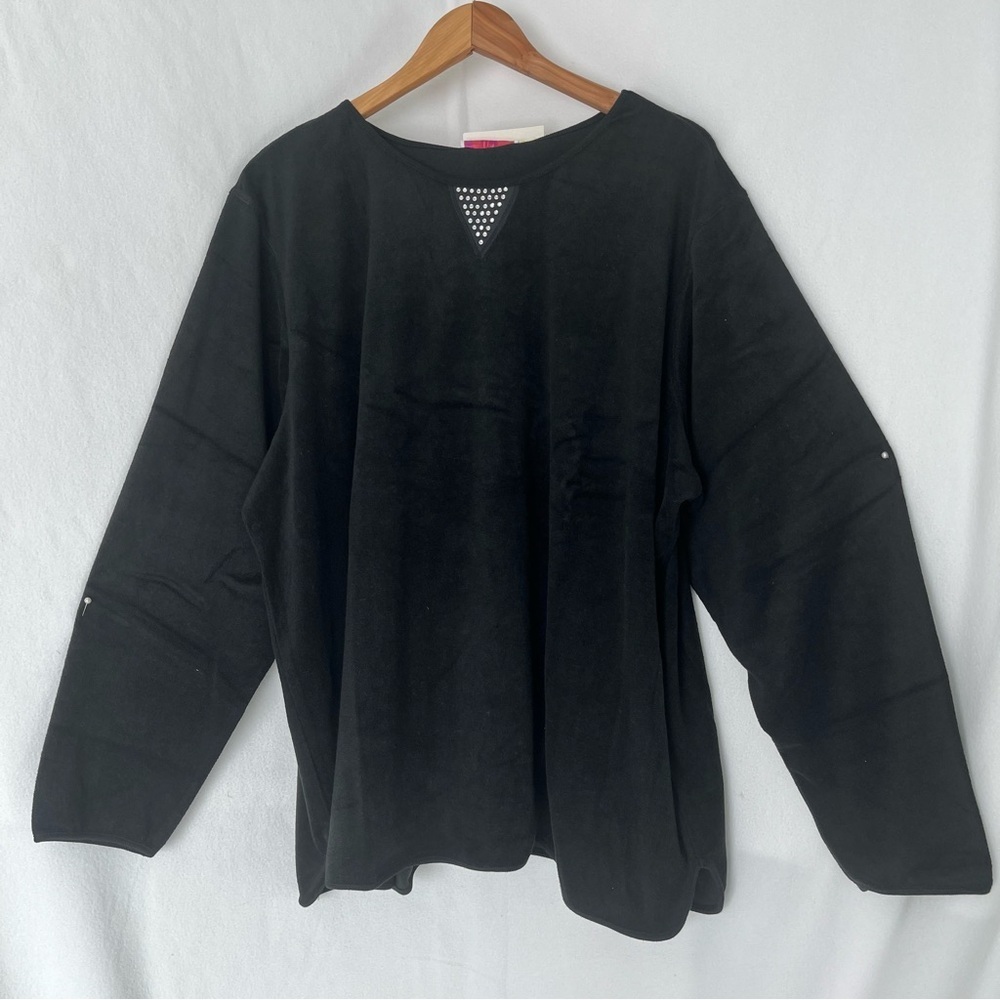 Quacker Factory Women's Plus Size Black Crewneck Velour Sweater with Stud Detail